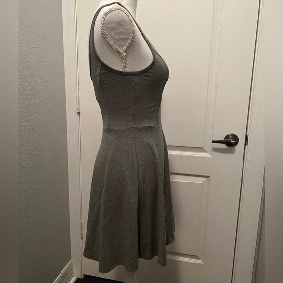 Super cute gray dress Size: S/M - Picture 6 of 8